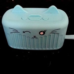 Kitty Bluetooth speaker